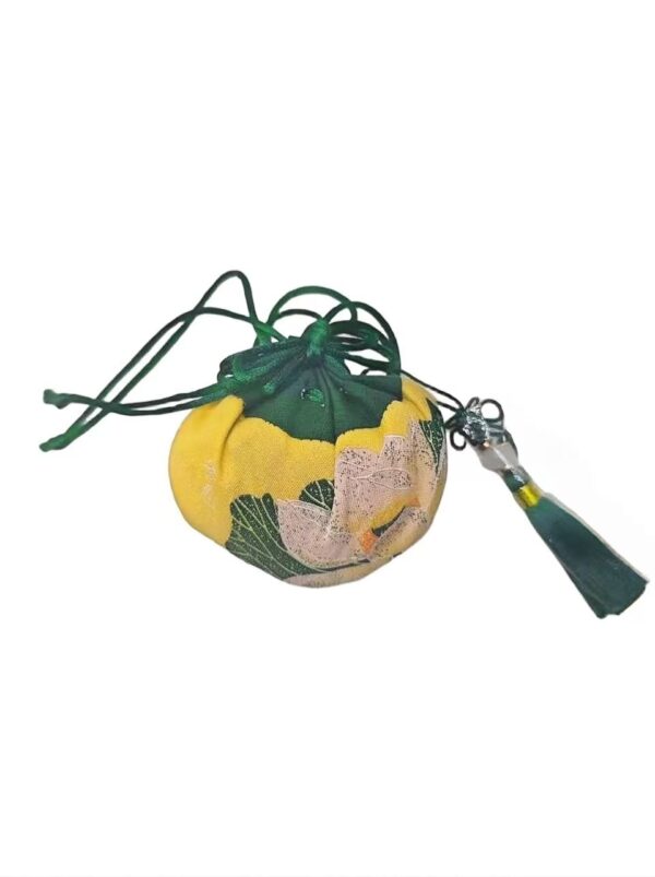 Mosquito- repellent sachets
